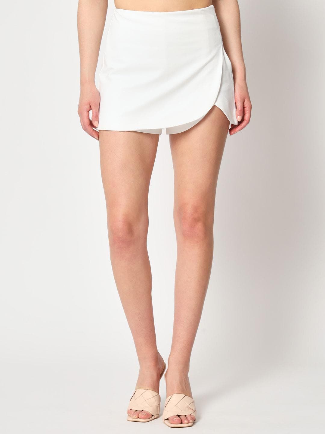 Zastraa Women Off White Mini-Length Skorts