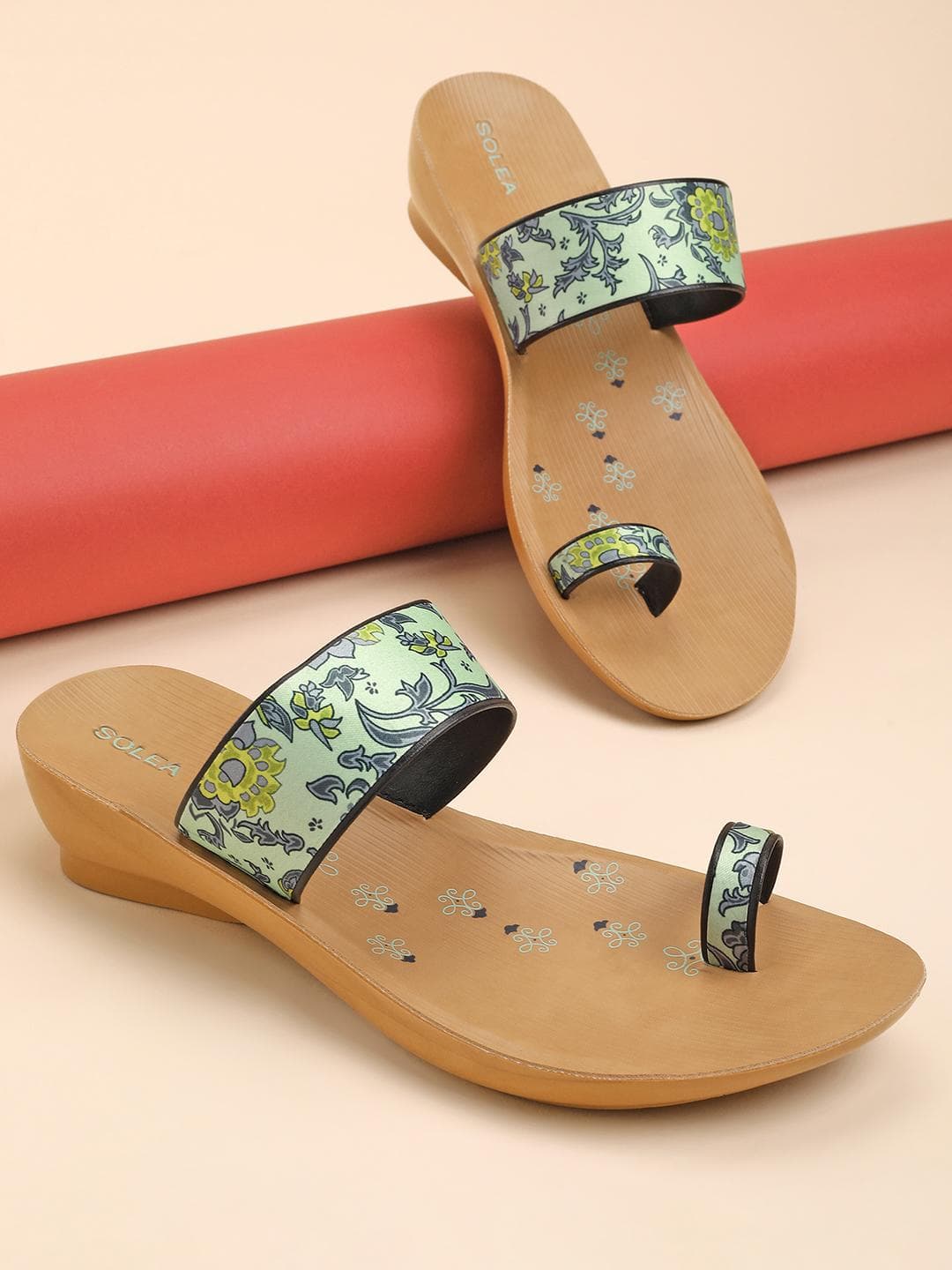 Paragon Printed One Toe Ethnic Comfort Heels