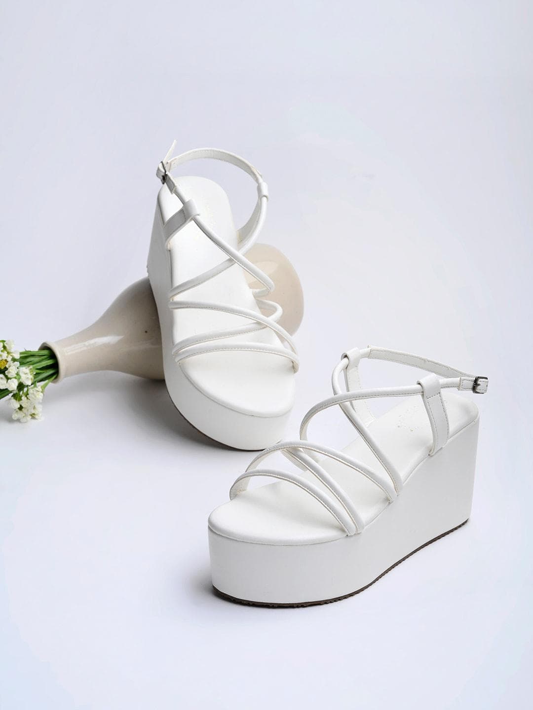 Shoetopia Girls Flatform Heels with Buckles