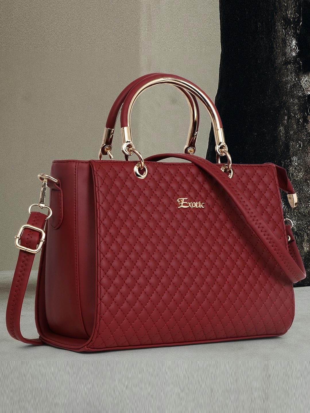 Exotic Structured Handheld Bag with Quilted