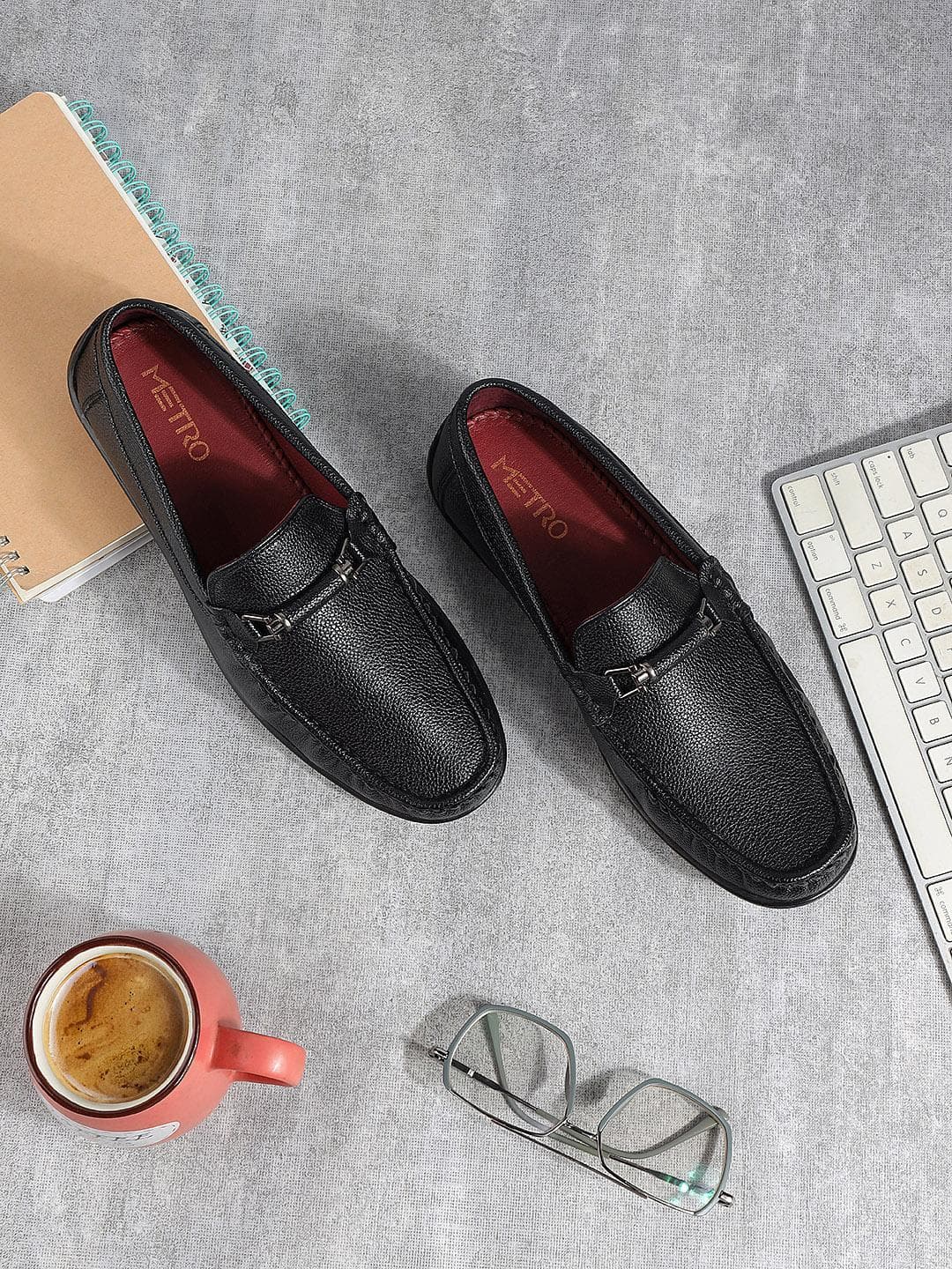 Metro Men Textured Comfort Insole Horsebit Loafers
