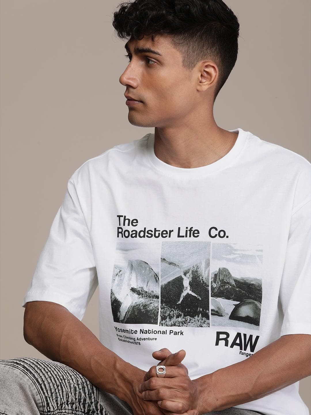 The Roadster Lifestyle Co. Oversized Fit Printed Drop-Shoulder Sleeves Pure Cotton T-shirt