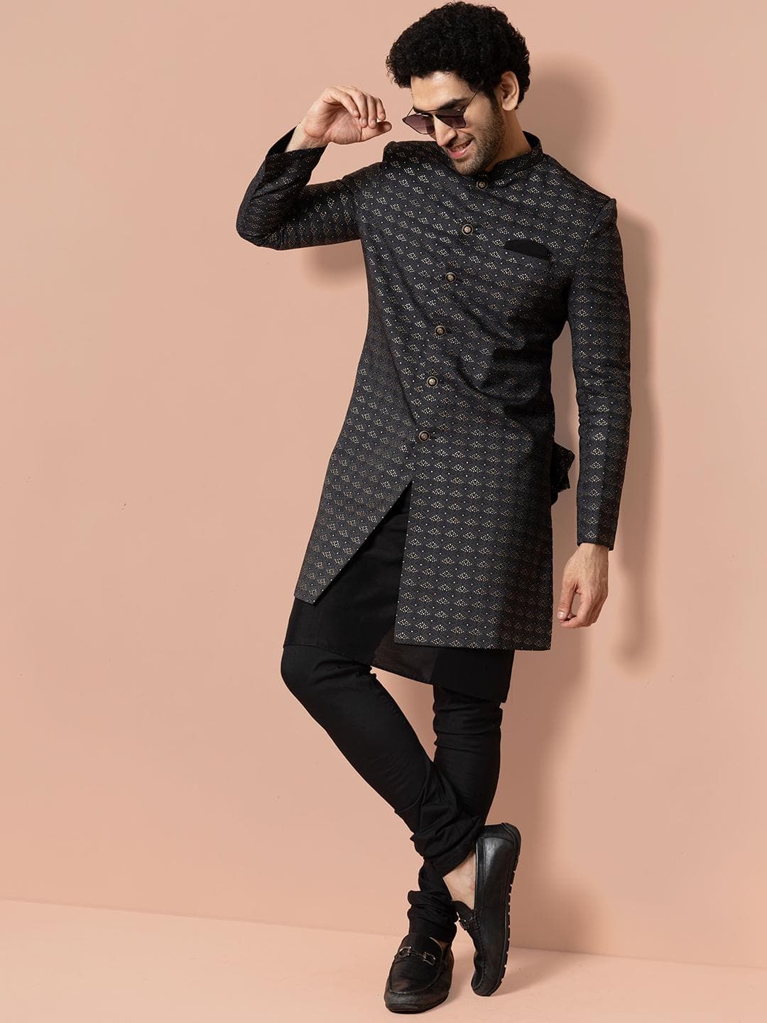 KISAH Men Black Self Design Mandarin Collar Indowestern Sherwani Set