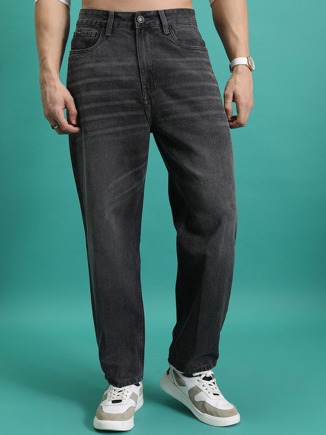 HIGHLANDER Men Light Fade Cotton Relaxed Fit Jeans