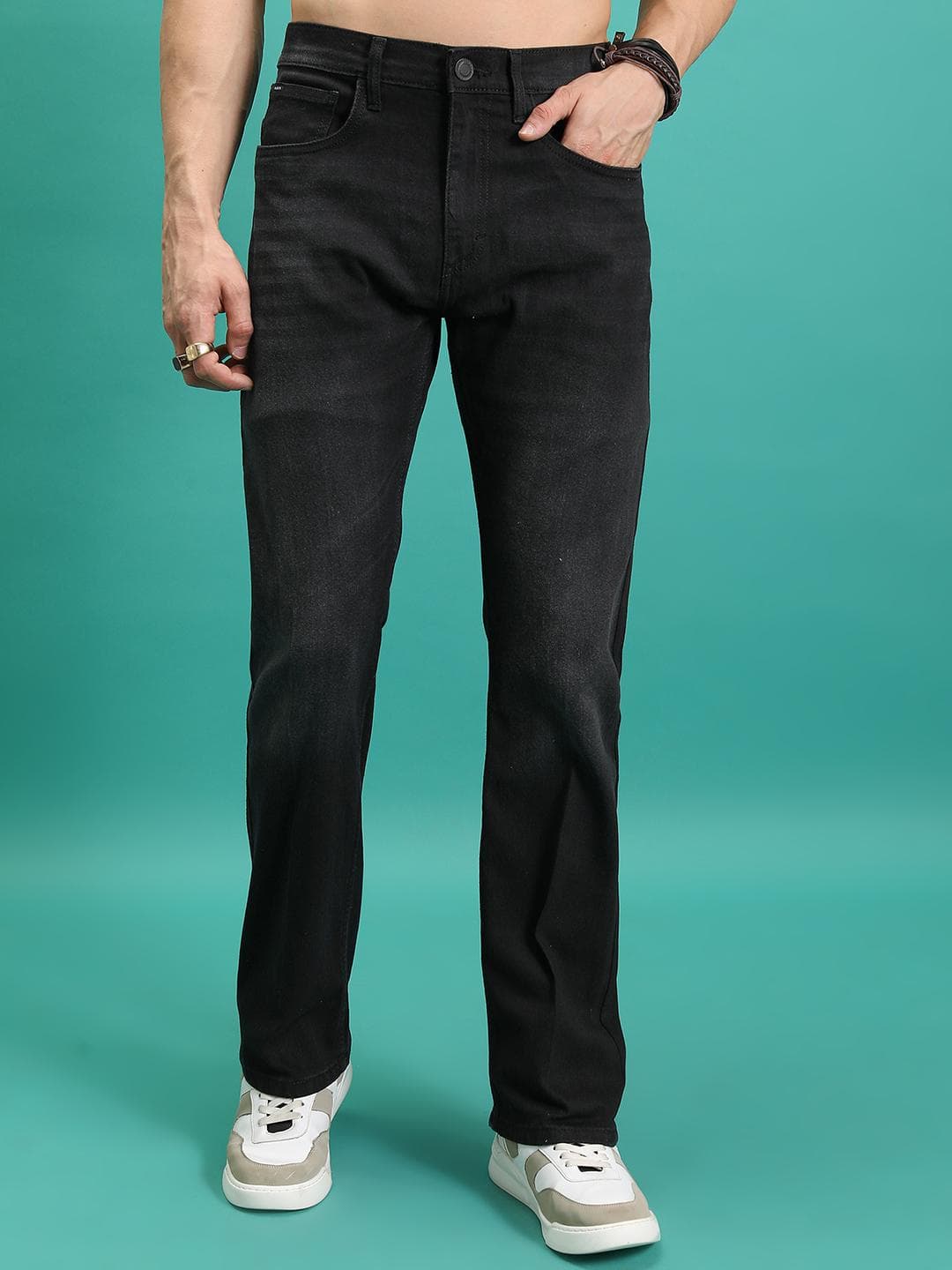 HIGHLANDER Men Black Bootcut Mid Rise Light Fade Clean Look Stretchable Jeans