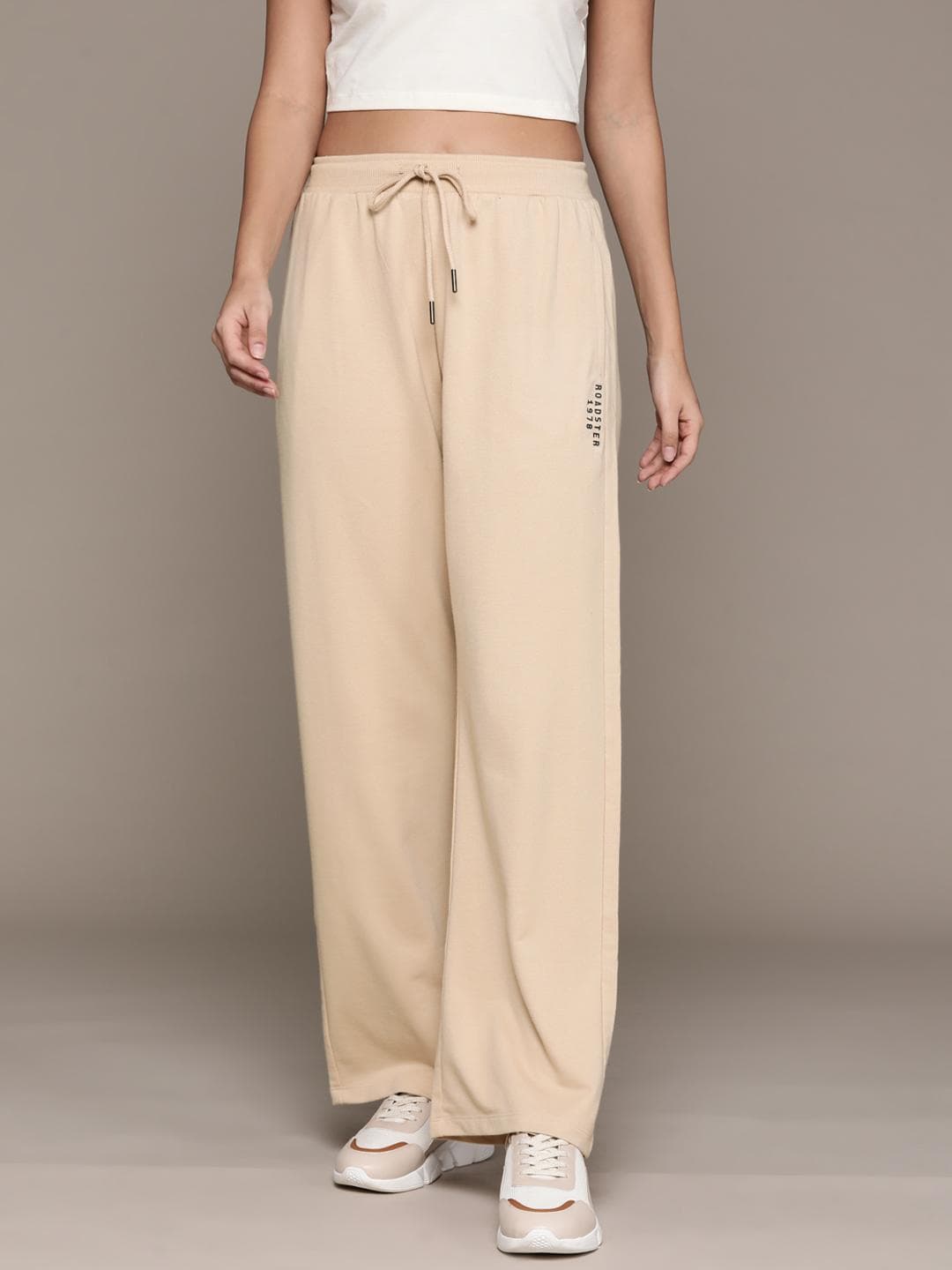 Roadster Women Solid Regular Fit Track Pants
