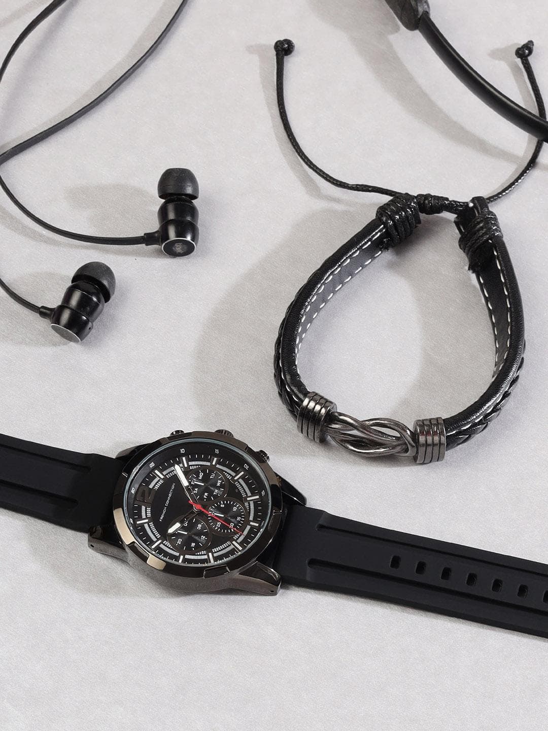 French Connection Men Analogue Watch With Leather Bracelet