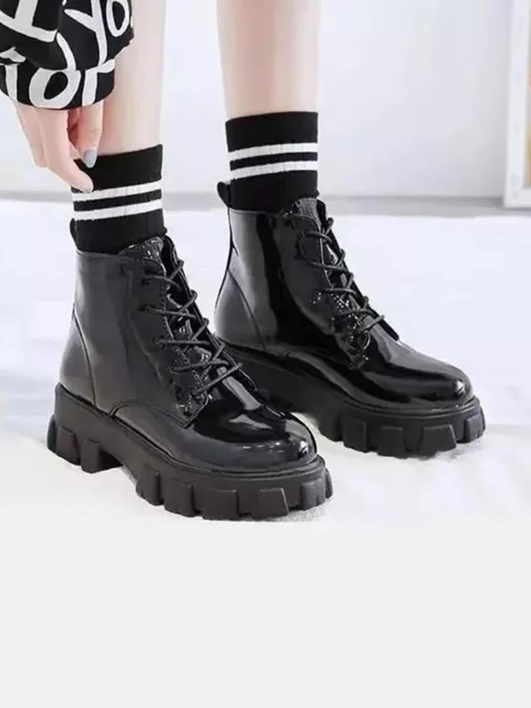 Shoetopia Women Heeled Mid-Top Regular Boots