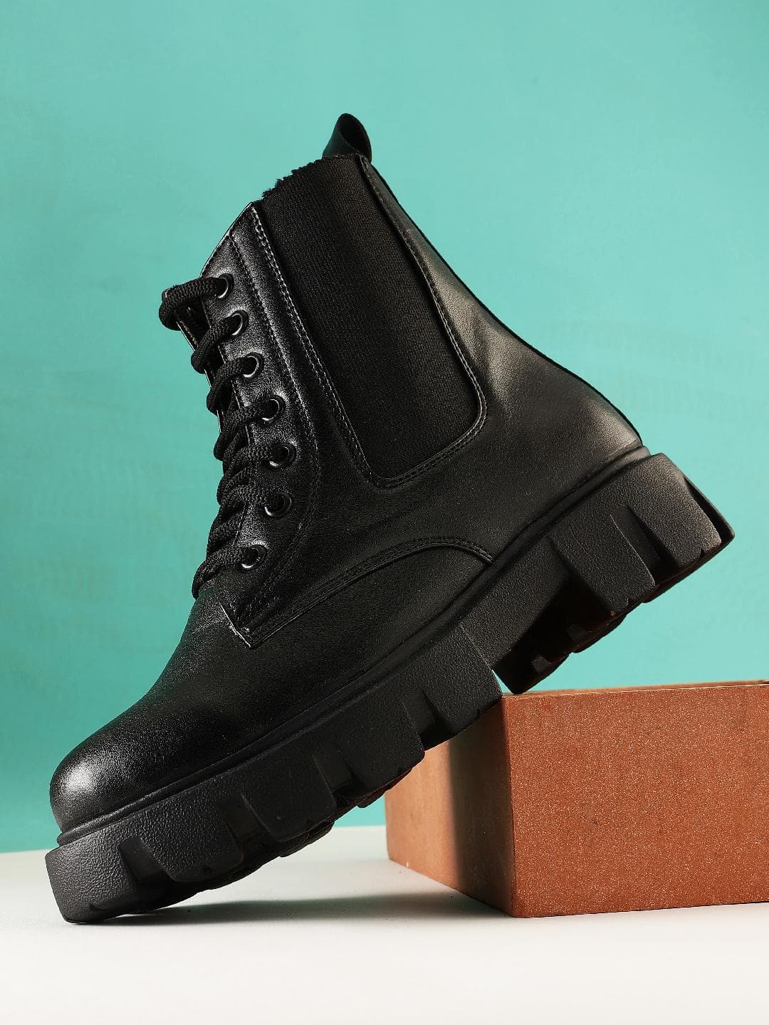 The Roadster Lifestyle Co. Women Black Mid Top Platform Heel Chunky Boots