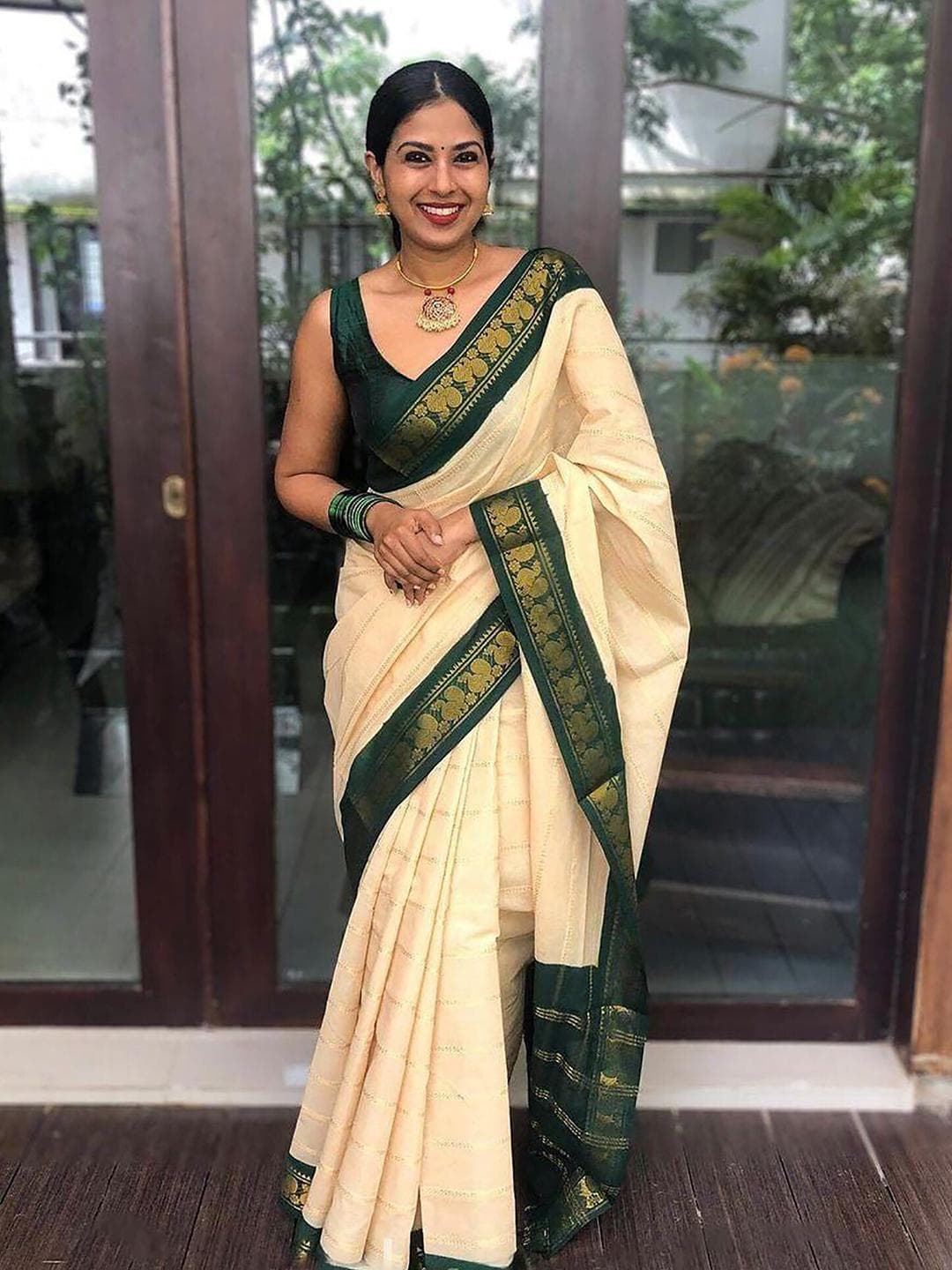 KALINI Ethnic Motifs Woven Design Zari Banarasi Saree