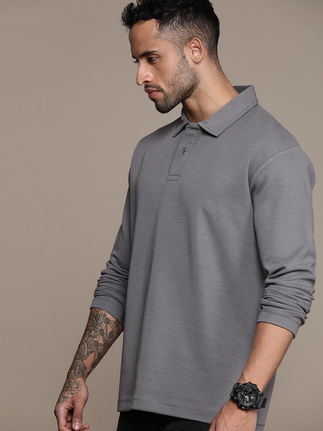 Roadster Men Solid Polo Collar Relaxed Fit T-shirt