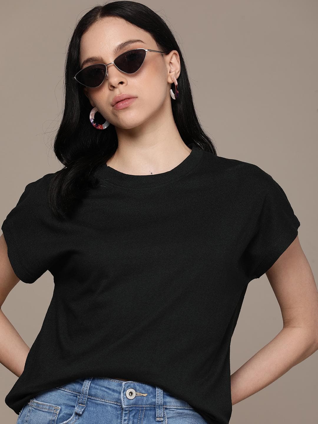 The Roadster Life Co. Solid Extended Sleeves Boxy T-shirt