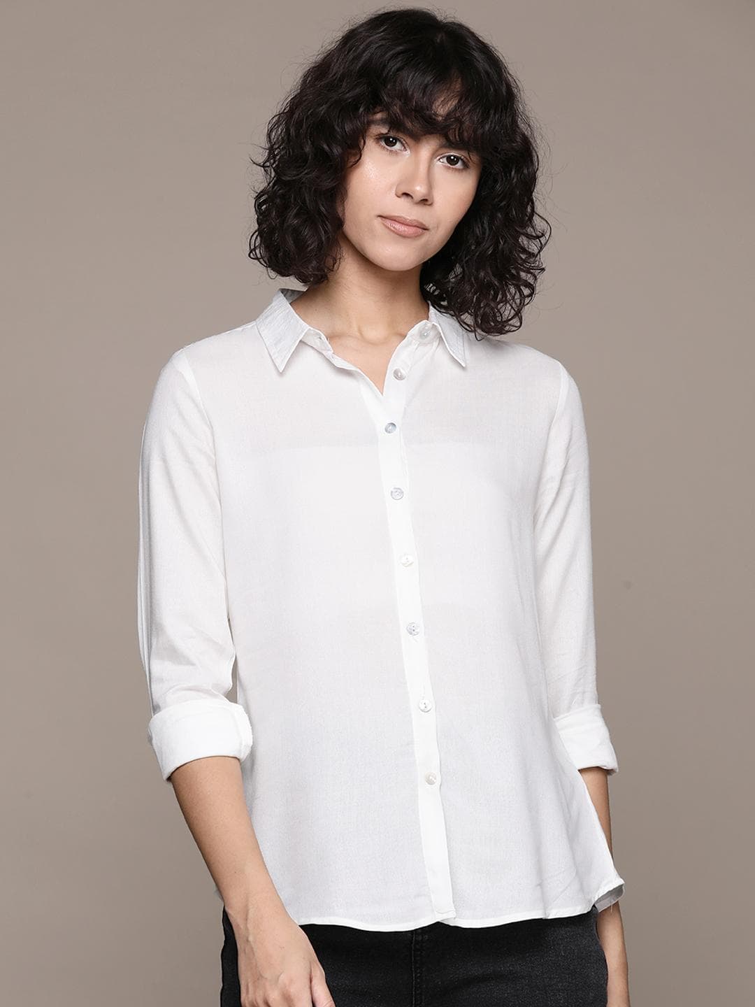 The Roadster Lifestyle Co. Regular Fit Full Sleeves Casual Shirt
