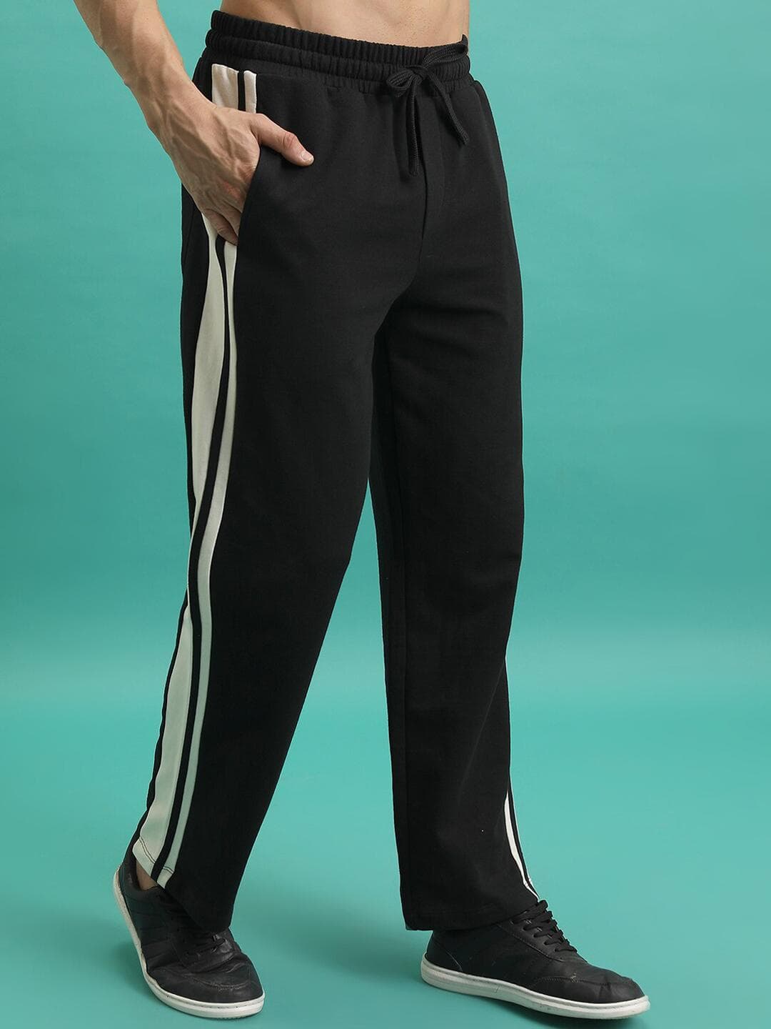 HIGHLANDER Men Relaxed Fit Track Pants