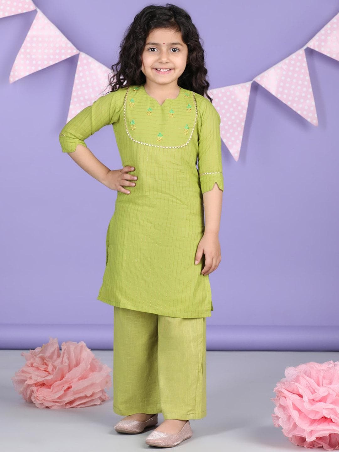 Sangria Girls Floral Embroidered Pure Cotton Straight Kurta With Palazzo