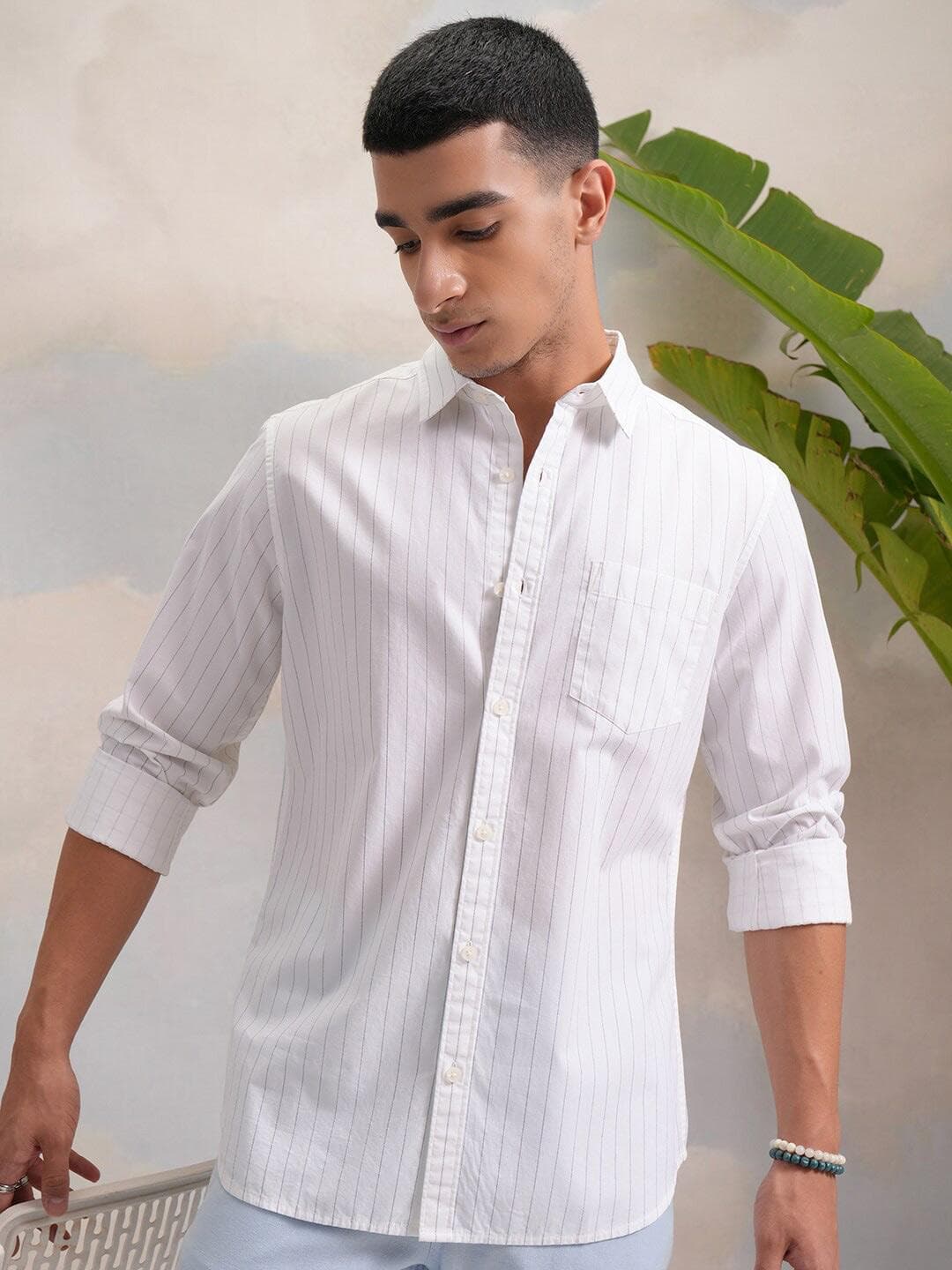 HIGHLANDER White Regular Fit Vertical Striped Casual Shirt