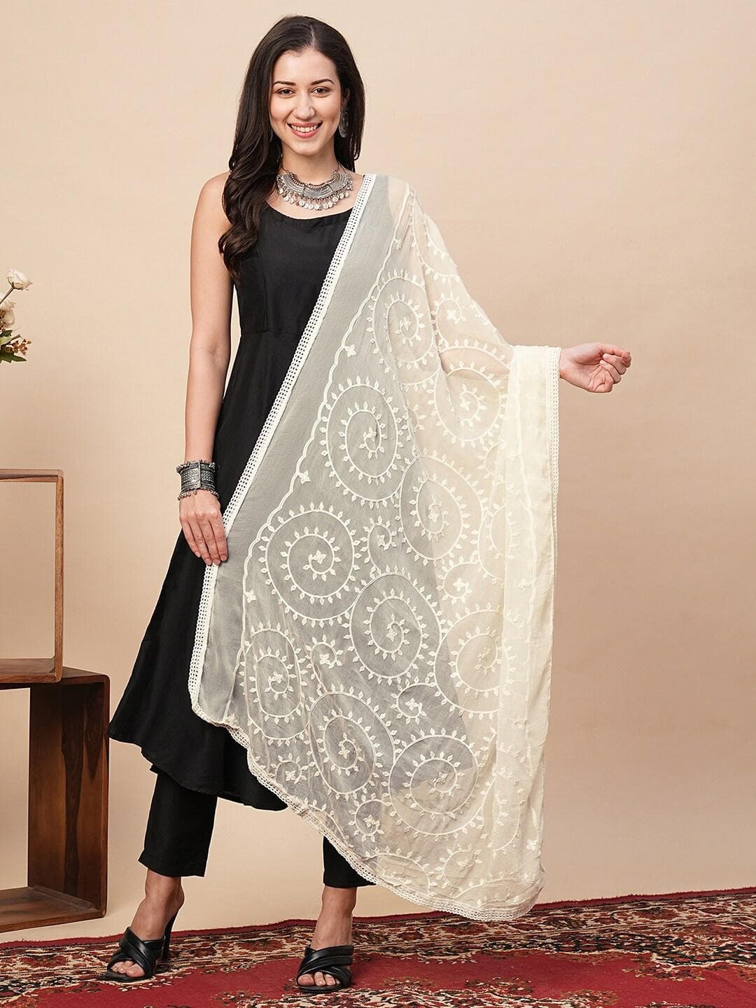 Globus Women White Cotton Silk Ethnic Motifs Embroidered Fringed Lace Dupatta