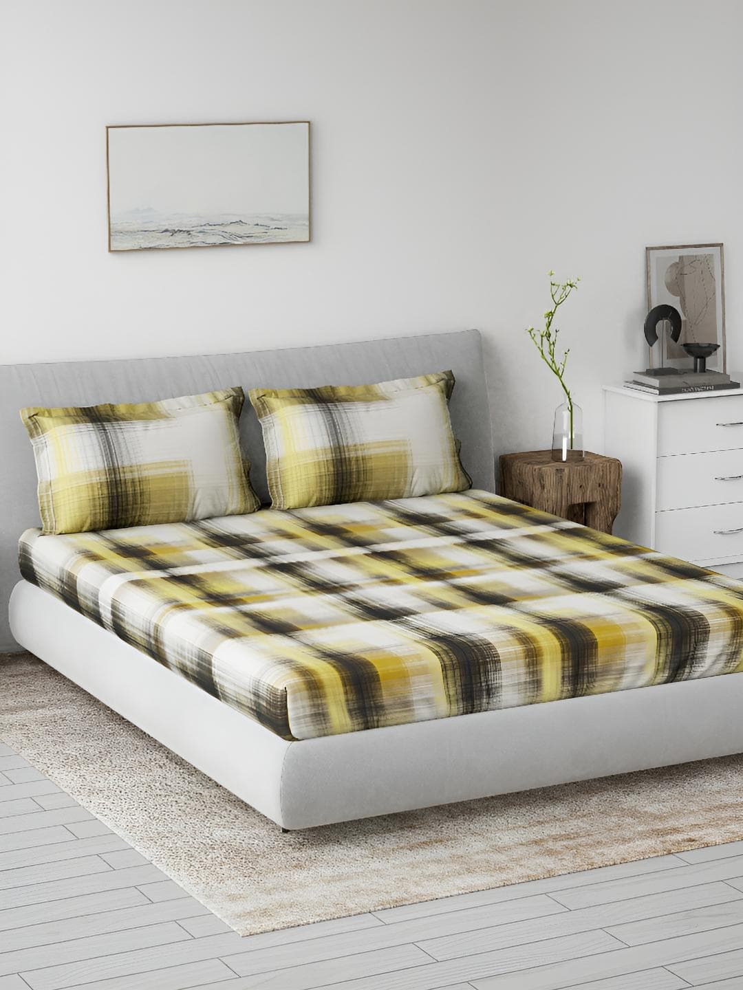 DDecor Yellow & White Geometric 144 TC Queen Bedsheet with 2 Pillow Covers