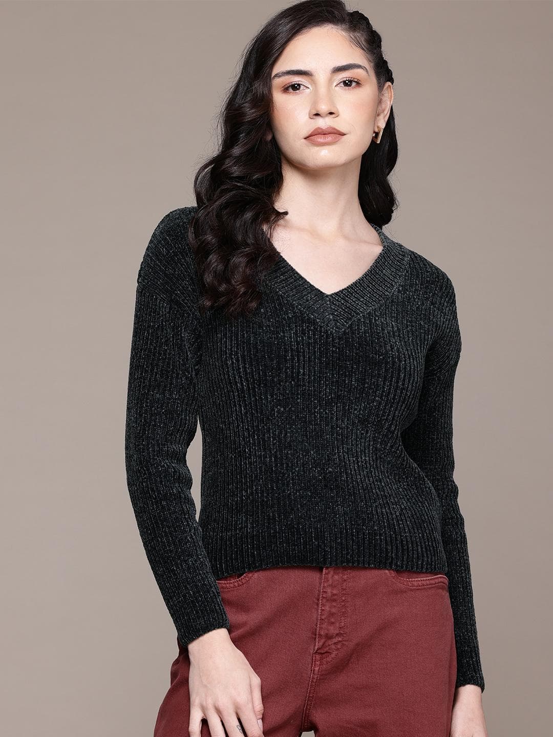 The Roadster Lifestyle Co. V-Neck Chenille Pullover