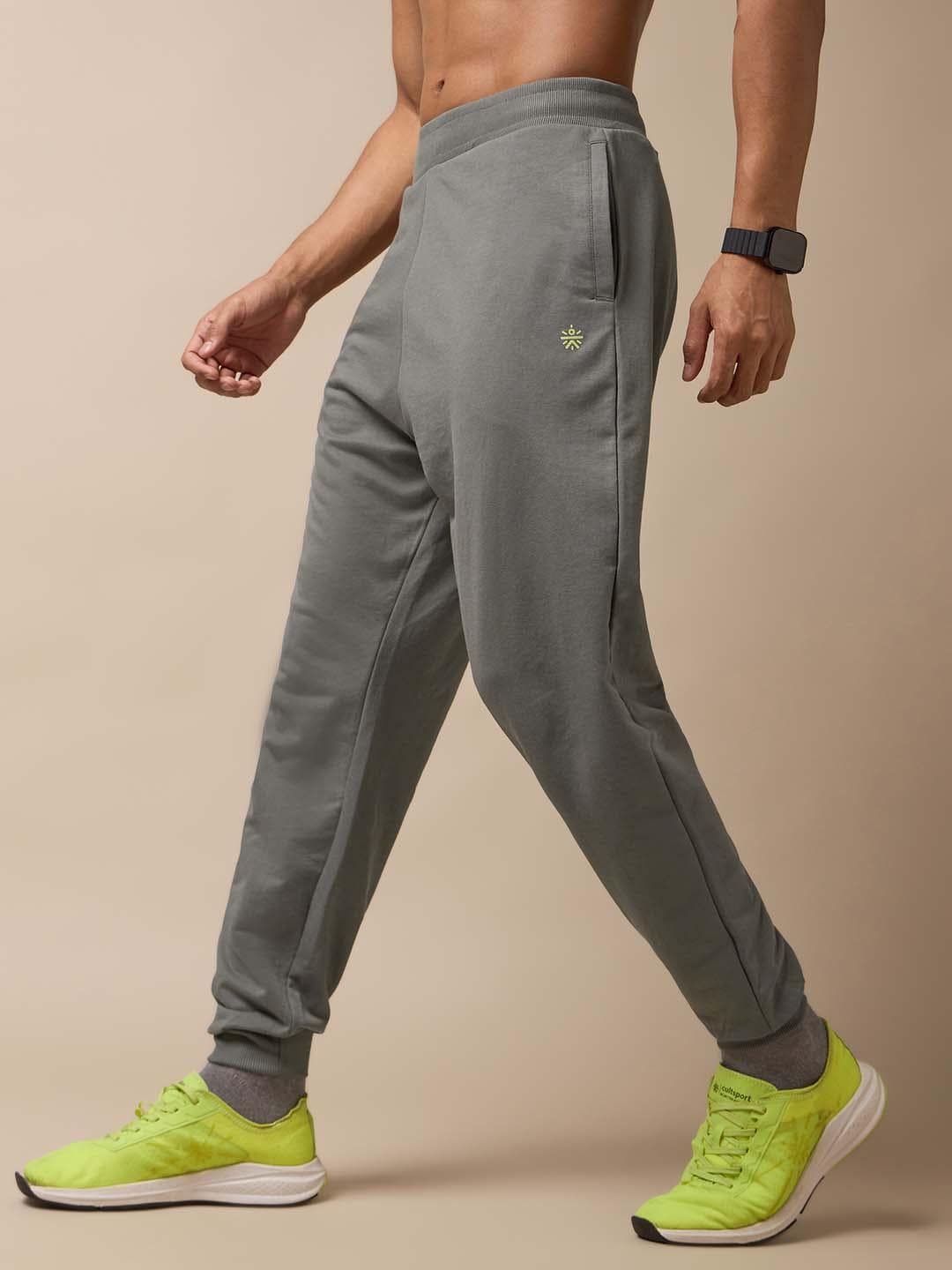 CULT Men Train In Joggers