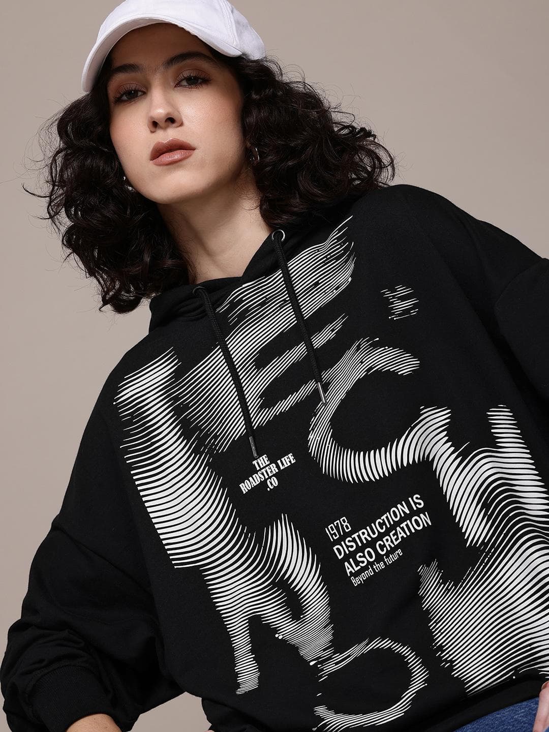 The Roadster Lifestyle Co. Women Printed Hooded Oversized Sweatshirt