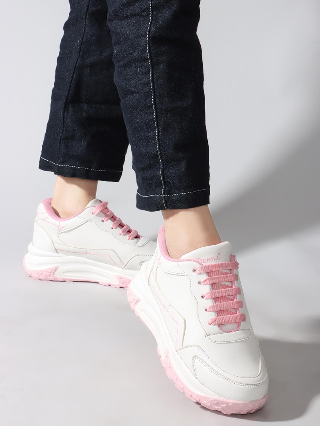Denill Women Colourblocked Lightweight Sneakers