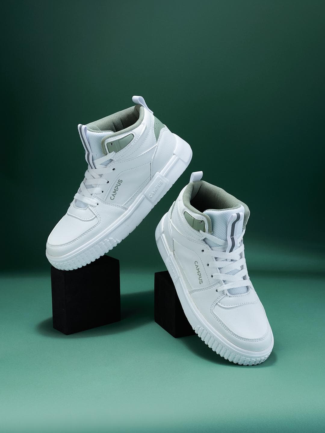 Campus OG-22 Men Lace-Up Sneakers