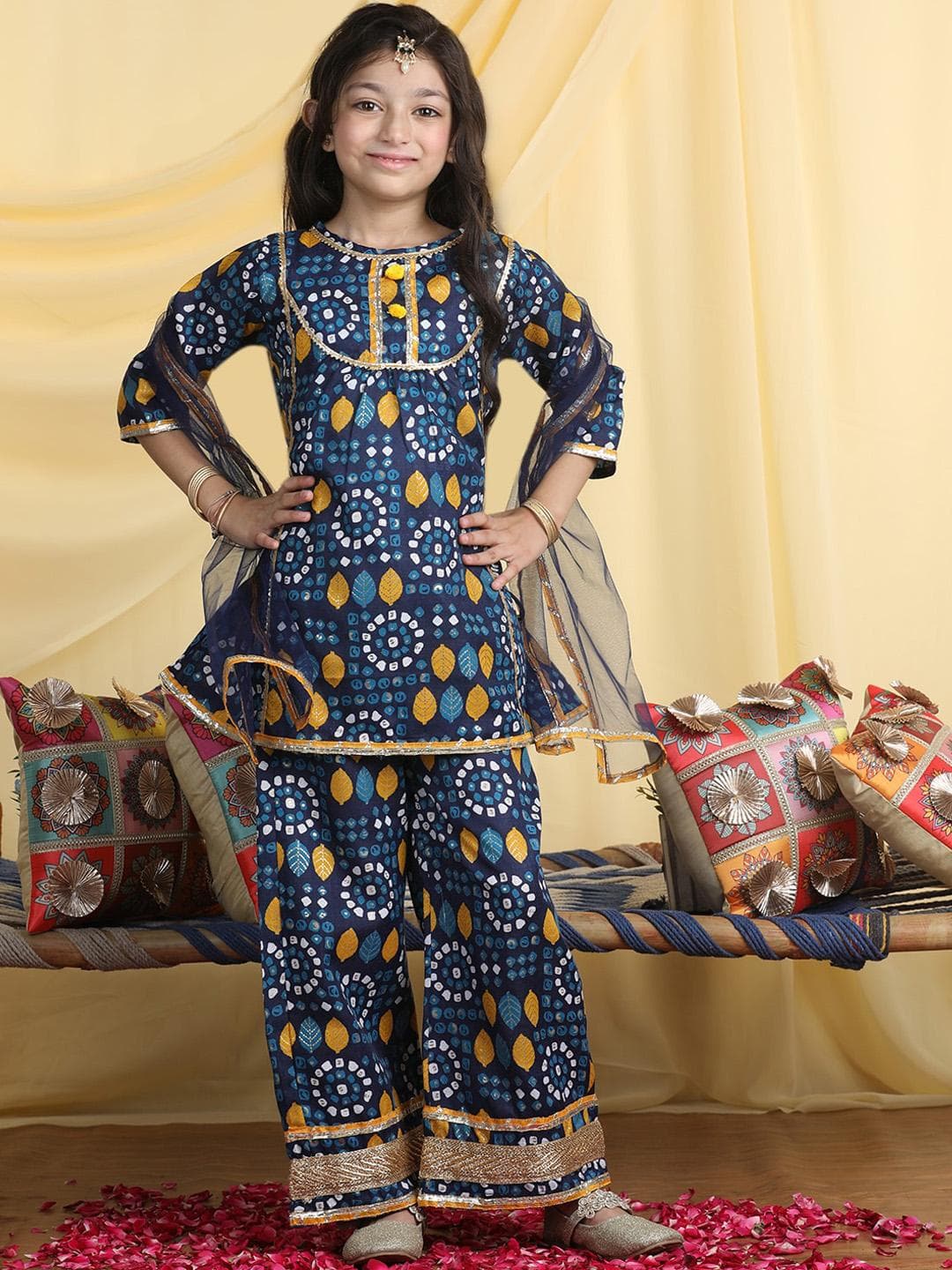 Cutiekins Girls Printed Regular Gotta Patti Kurta with Palazzos & With Dupatta