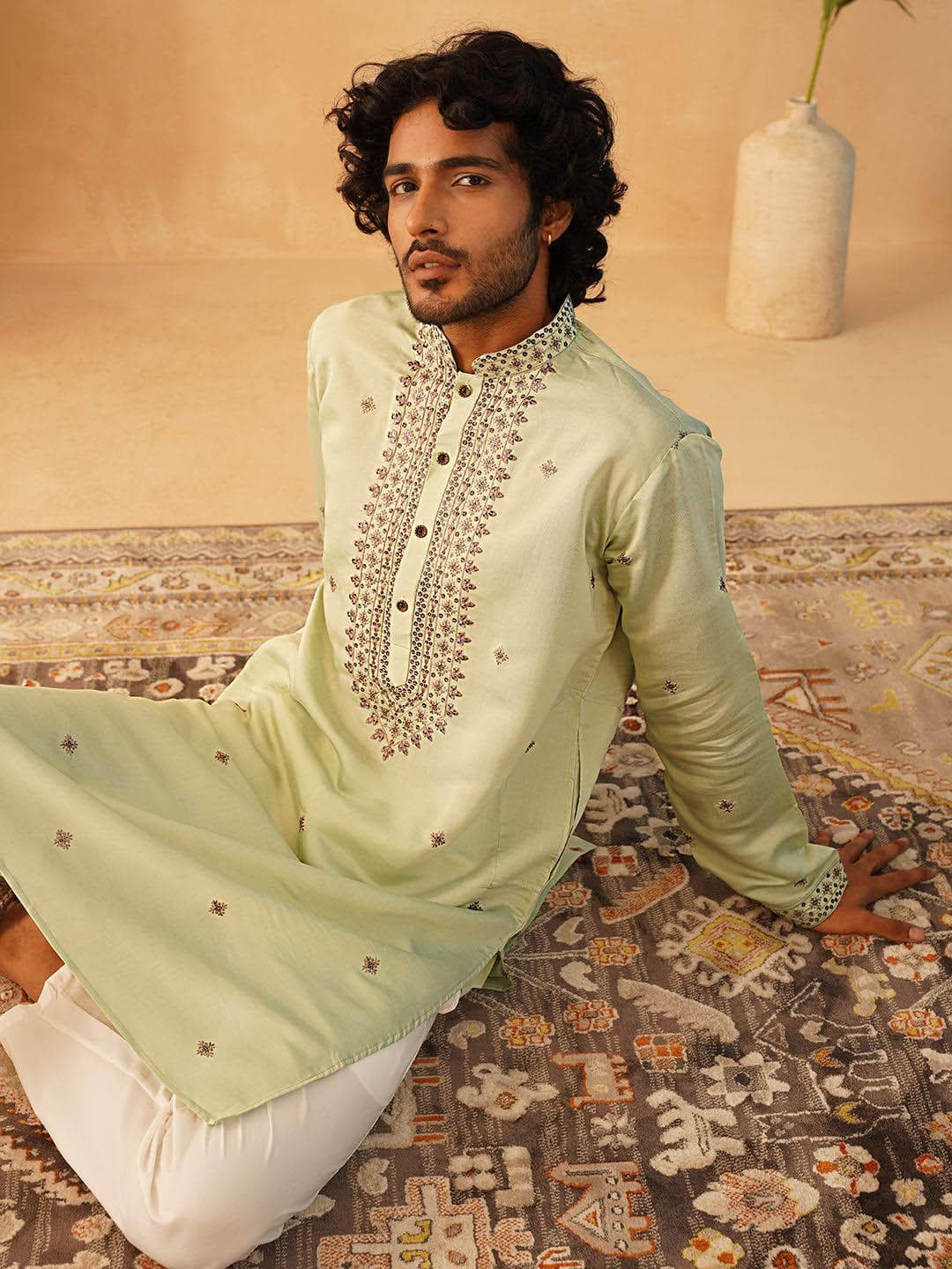 Jompers Floral Embroidered Sequinned Straight Republic Day Kurta with Pyjamas