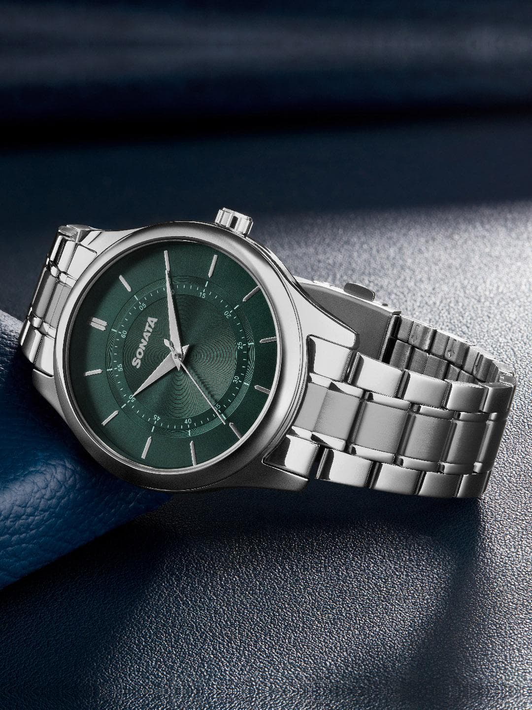 Sonata Quartz Analog With Green Dial Watch For Men - Nt77149sm02