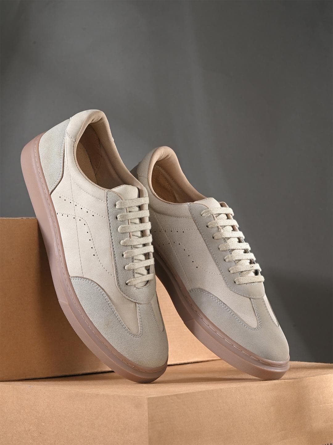 The Roadster Lifestyle Co Men Lace-Ups Casual Sneakers