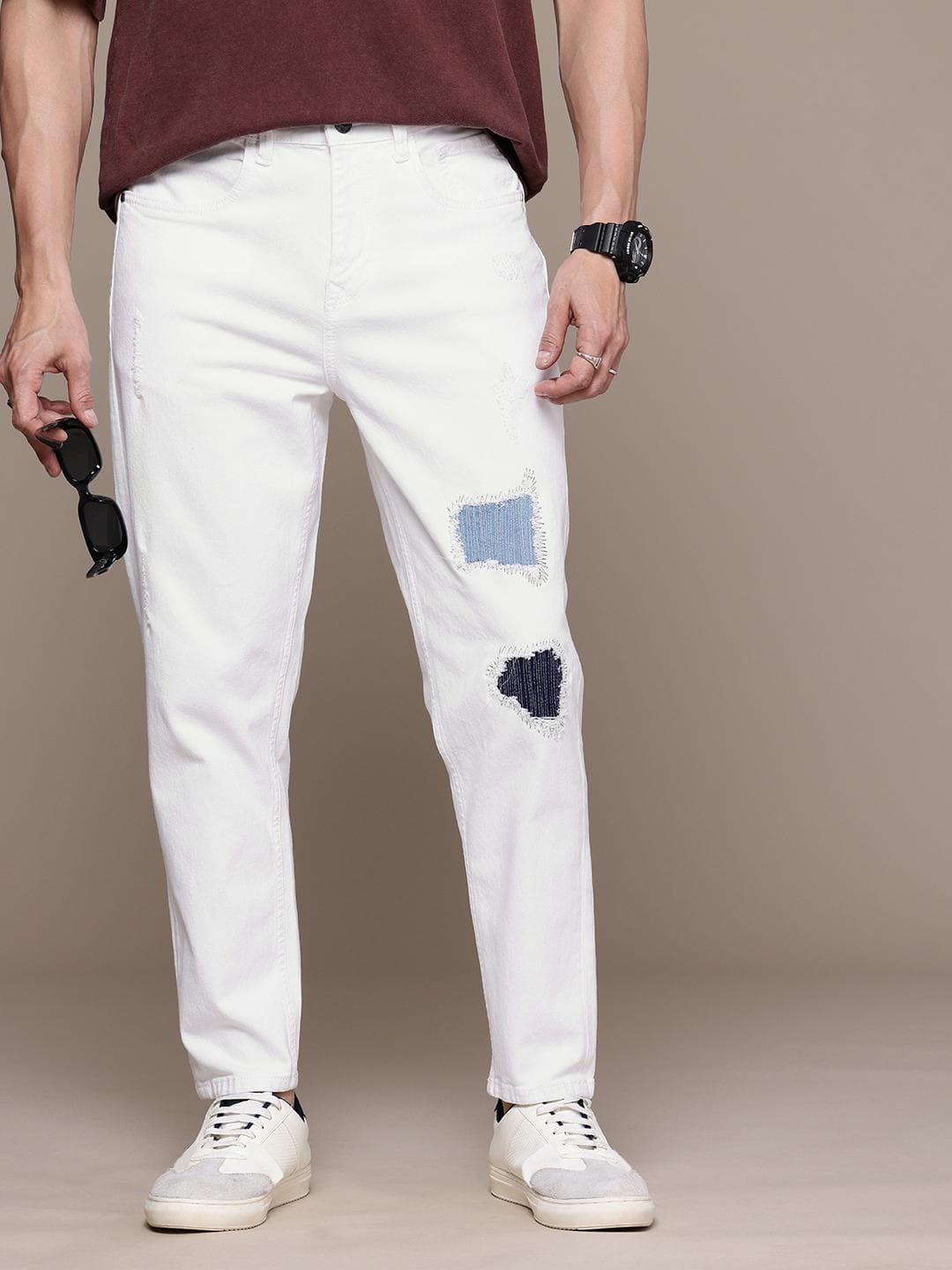 WROGN Men Mildly Distressed Jeans
