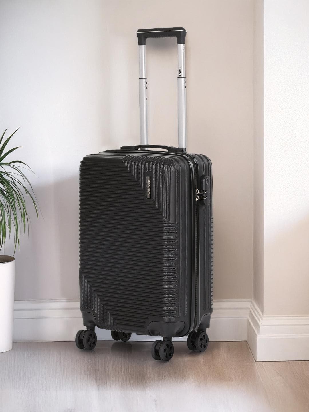 WROGN Textured Hard-Sided Cabin Trolley Suitcase 35L