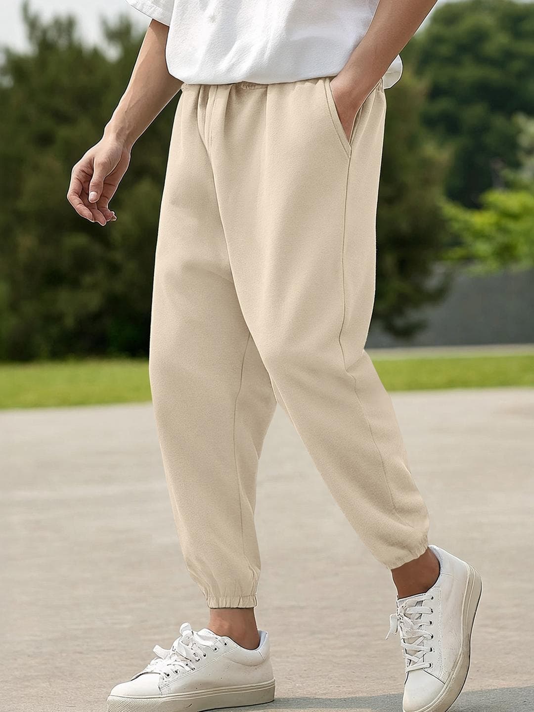 Bewakoof Men Beige Oversized Joggers