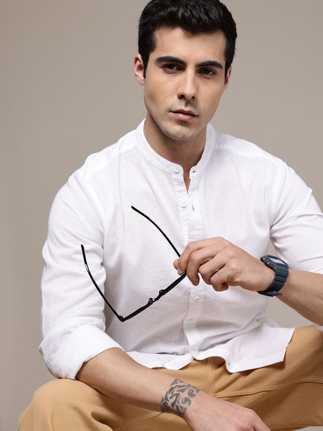The Roadster Lifestyle Co. Solid Band Collar Casual Shirt