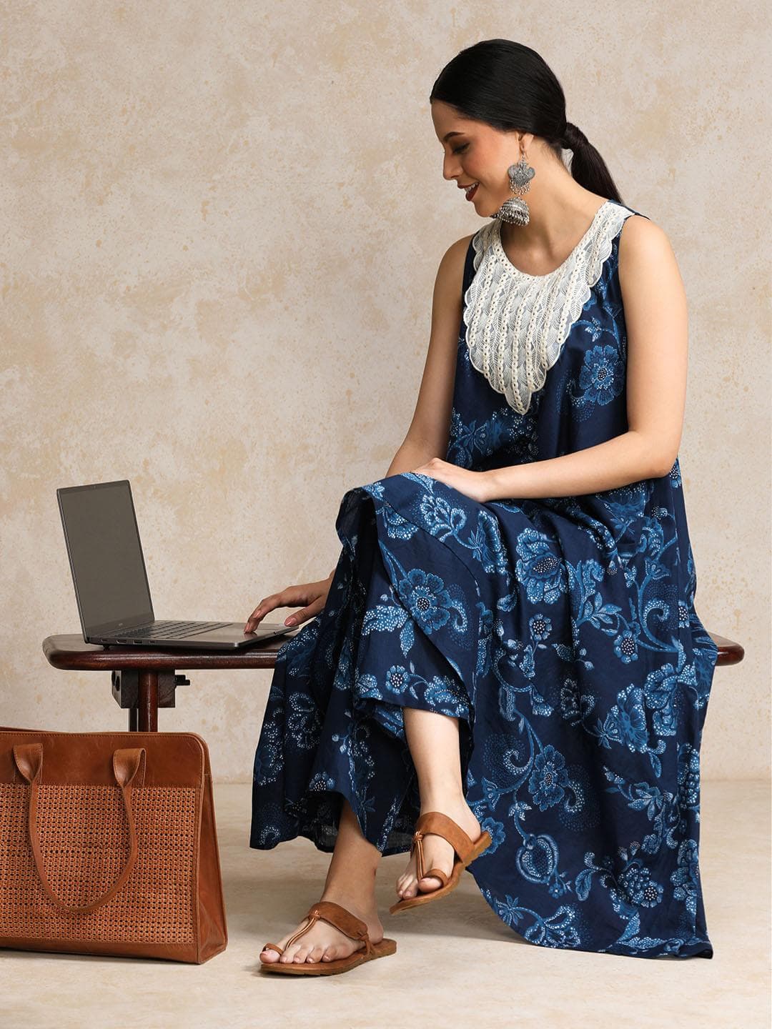Varanga Women Floral Printed Regular Pure Cotton Kurta with Trousers