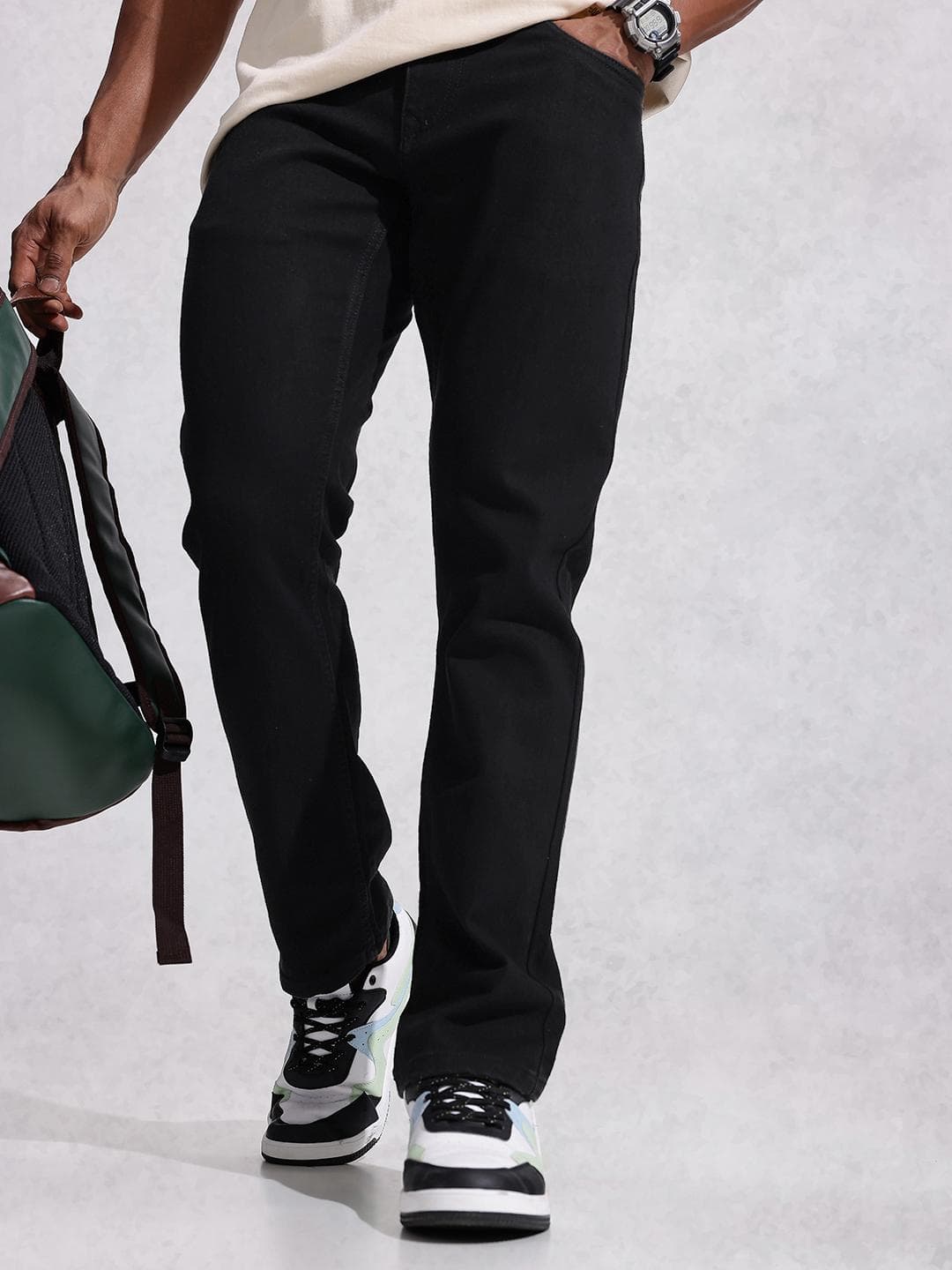 WROGN Men Straight Fit Mid-Rise Light Fade Stretchable Jeans