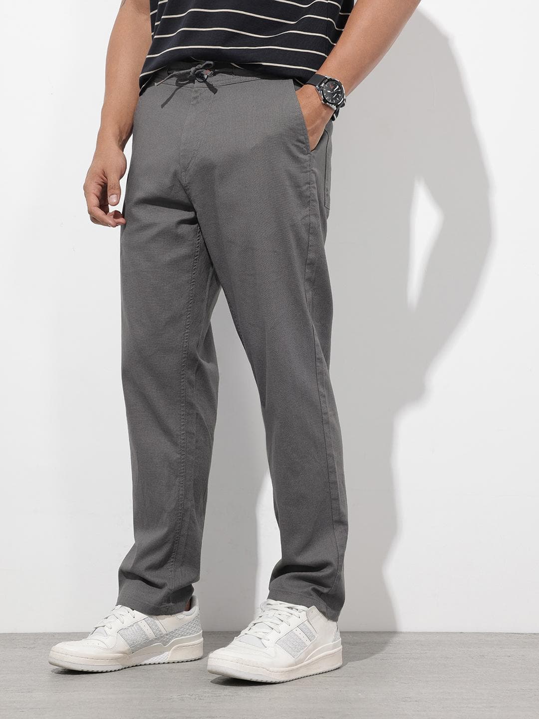 The Roadster Lifestyle Co. Men Relaxed Fit Joggers Trousers