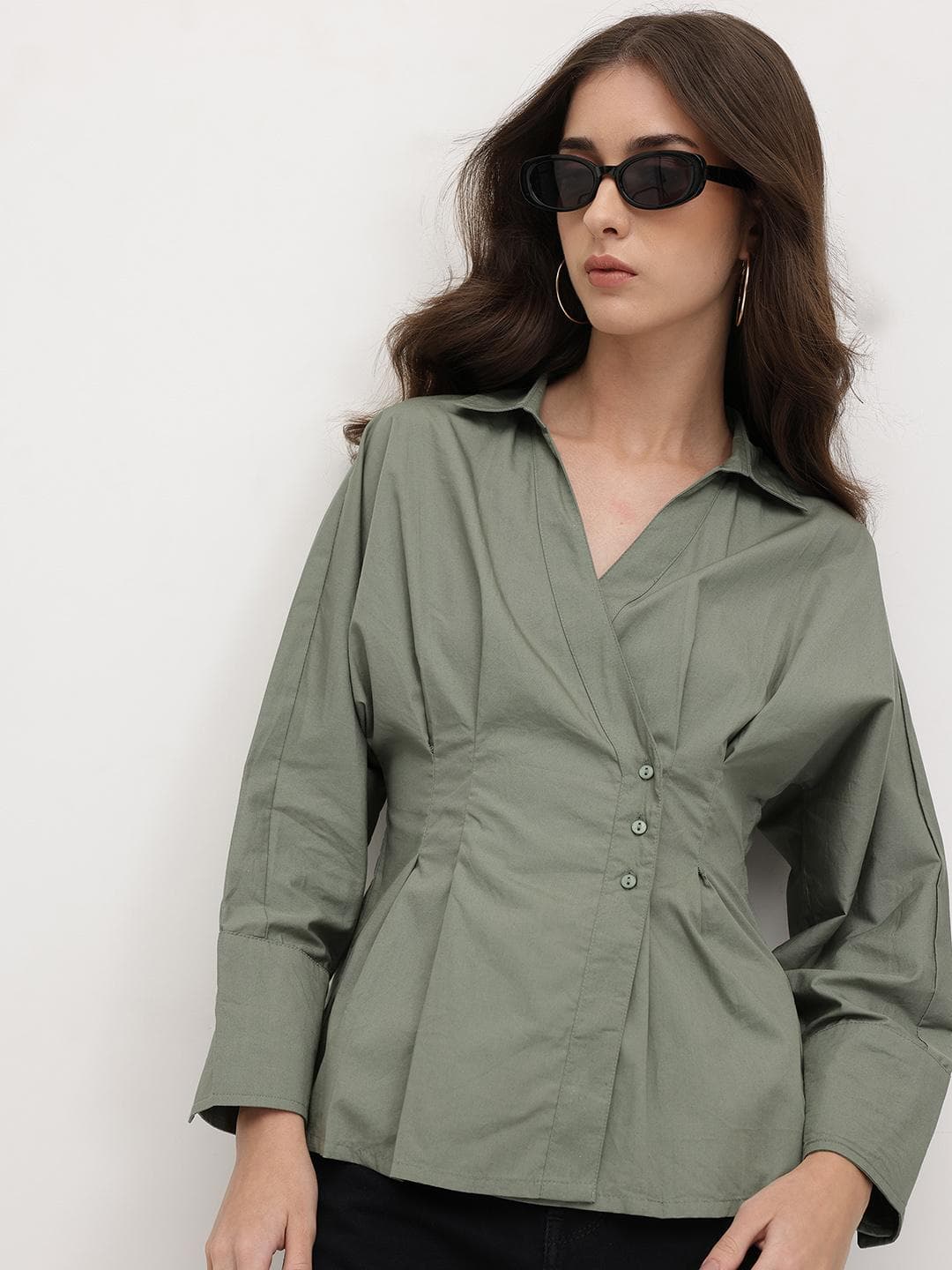 The Roadster Lifestyle Co. Solid Regular Fit Shirt