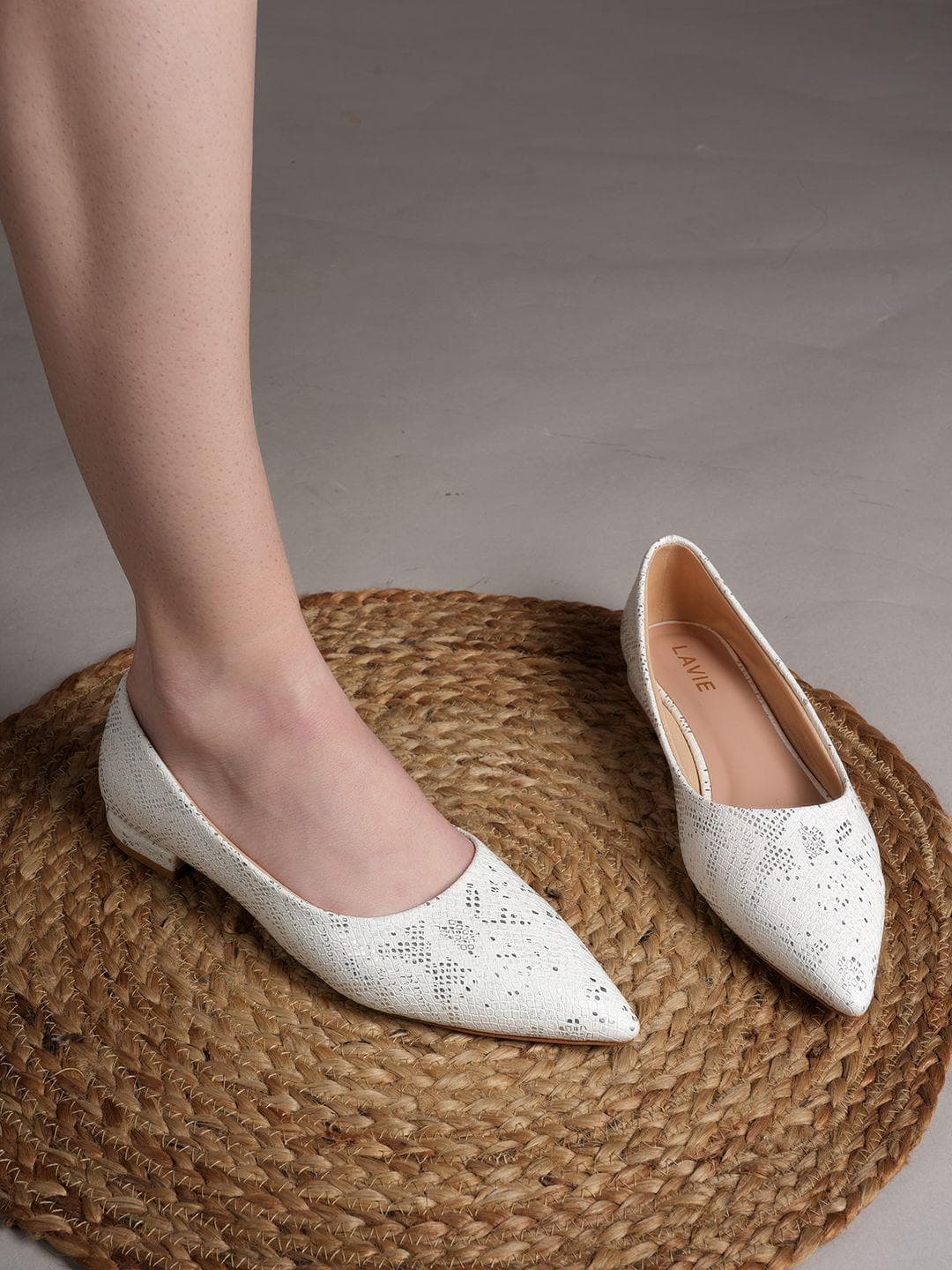 Lavie Women Textured Party Mojaris Flats