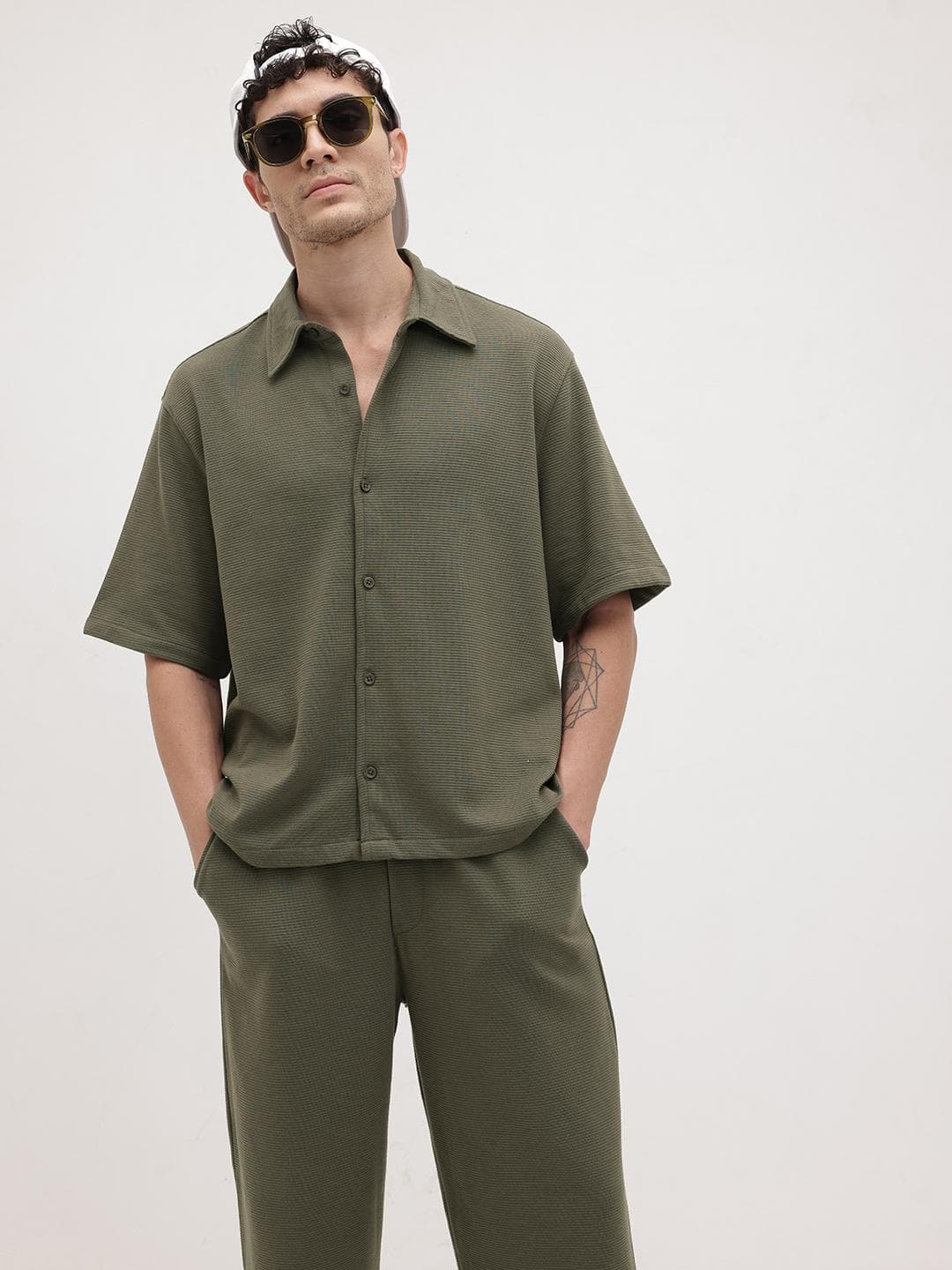 Buy The Roadster Lifestyle Co. Men Self Design Shirt With Trousers - - Apparel for Men