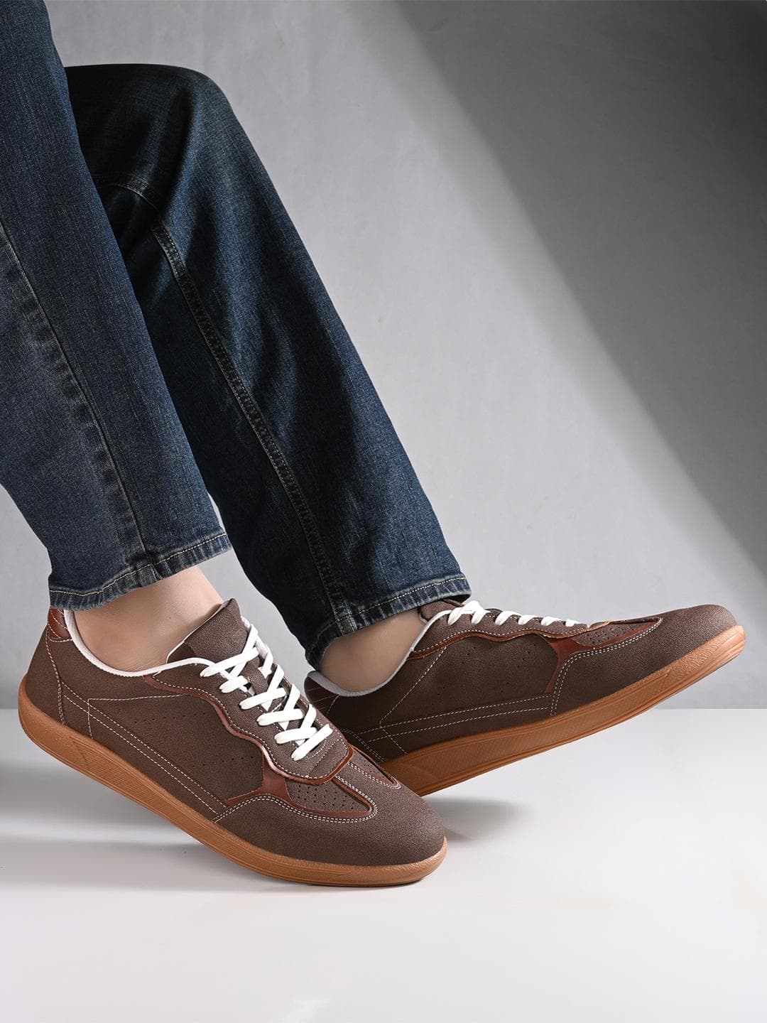 Roadster Men Sneakers