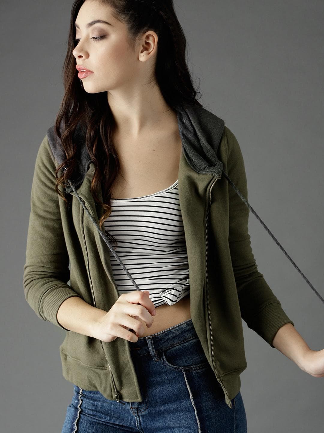 Roadster Women Olive Green Solid Hooded Sweatshirt