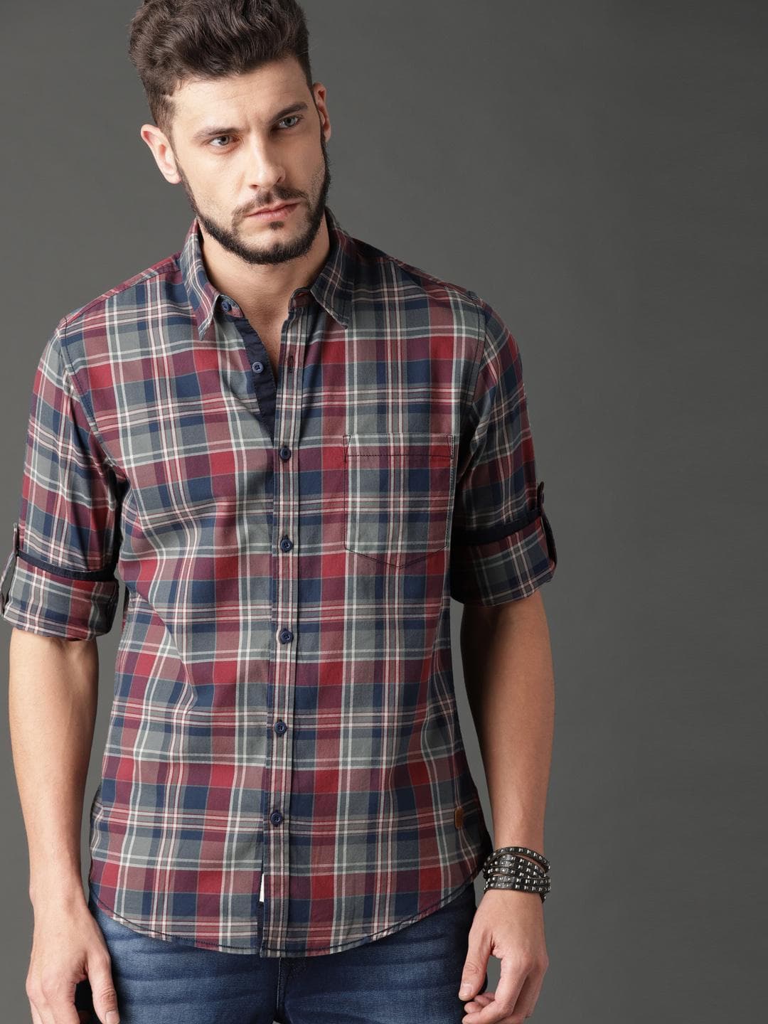 Roadster Men Navy Blue & Grey Checked Casual Shirt