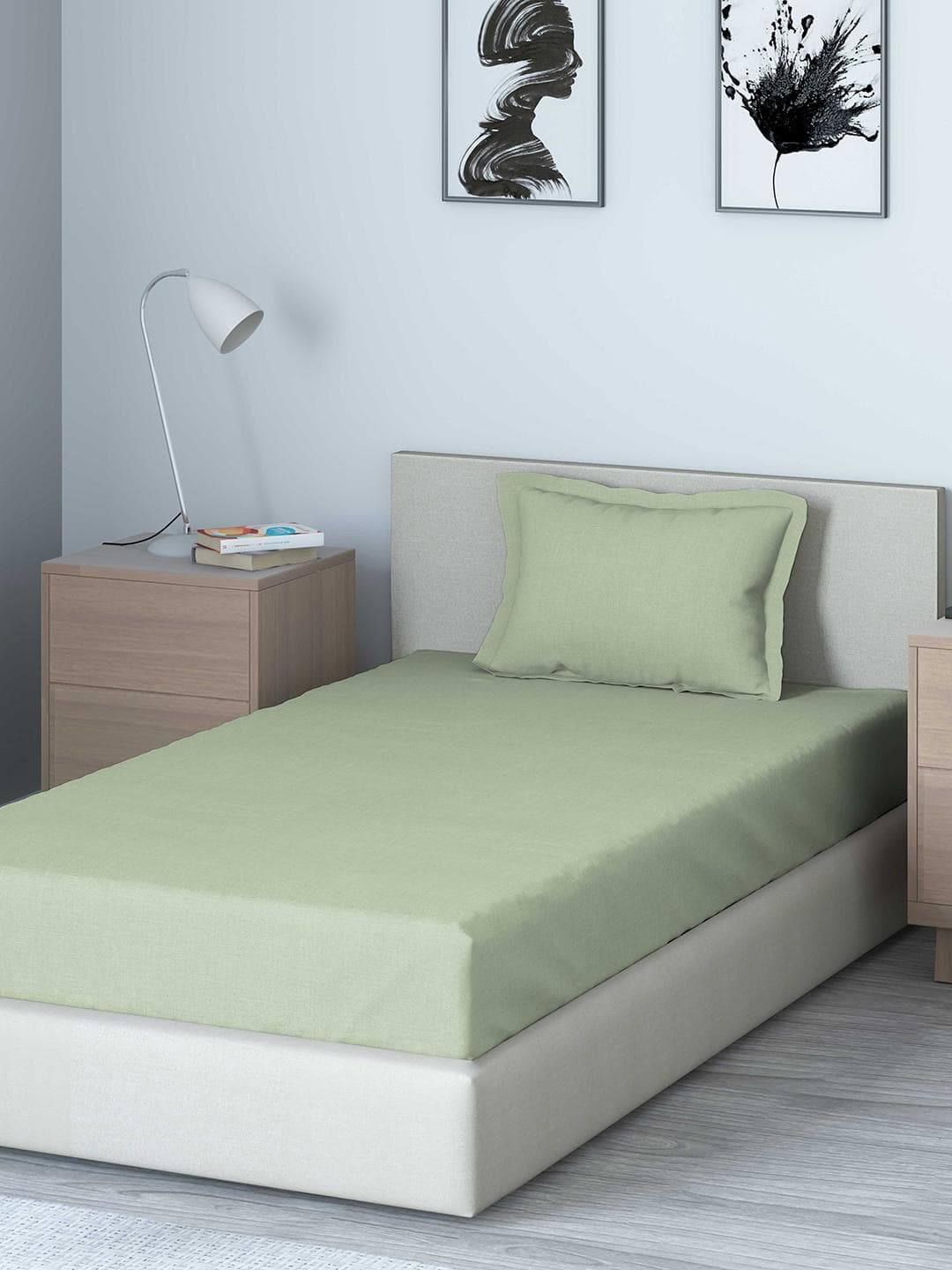 DDecor Green Solid 150 TC Cotton 1 Single Bedsheet with 1 Pillow Covers