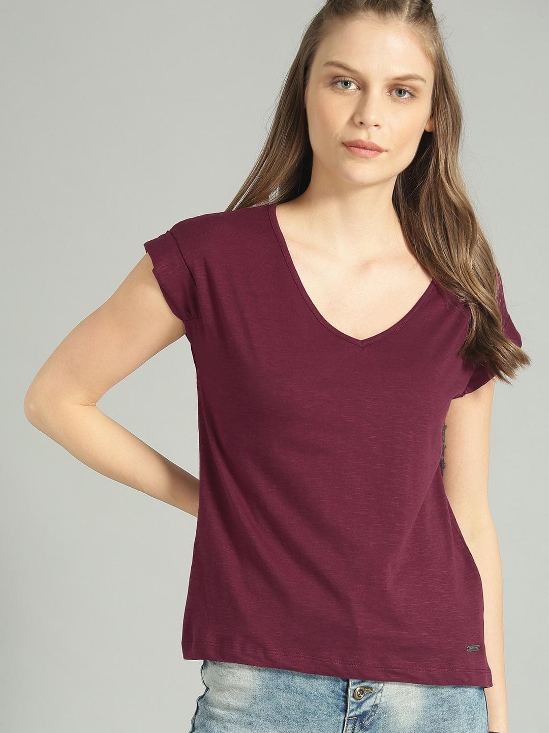 Roadster Women Burgundy Solid V-Neck Pure Cotton T-shirt