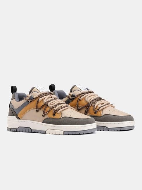 WROGN Men's Beige & Grey Sneakers
