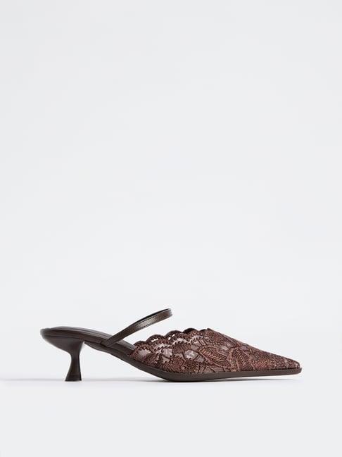 LUNA BLU by Westside Brown Lace Design Kitten-Heel Shoes