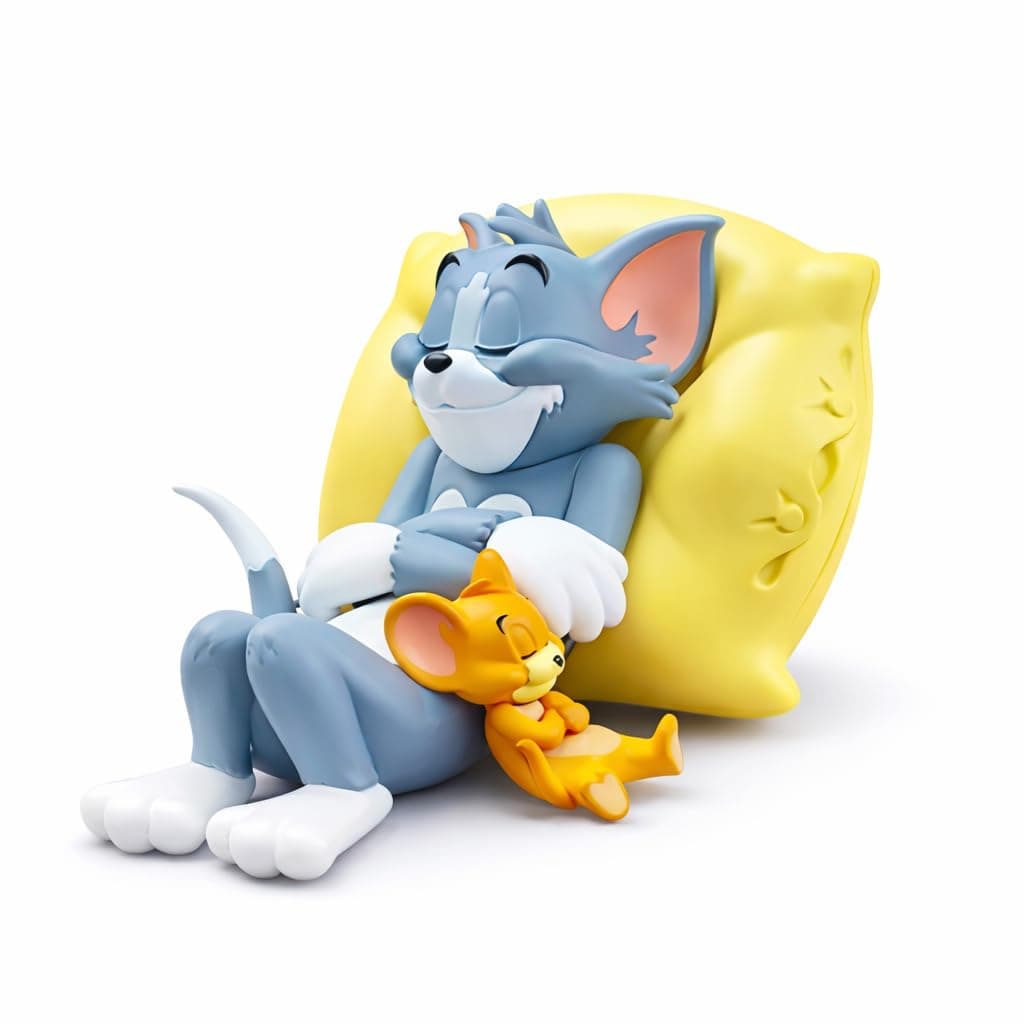 Redvant Cute Sleeping Cat and Mouse Car Interior Accessory – Adorable Toy for Dashboard, Table Top or Gift Set | Pack of 1 PVC Material | car Accessories 2026 (1Pcs)