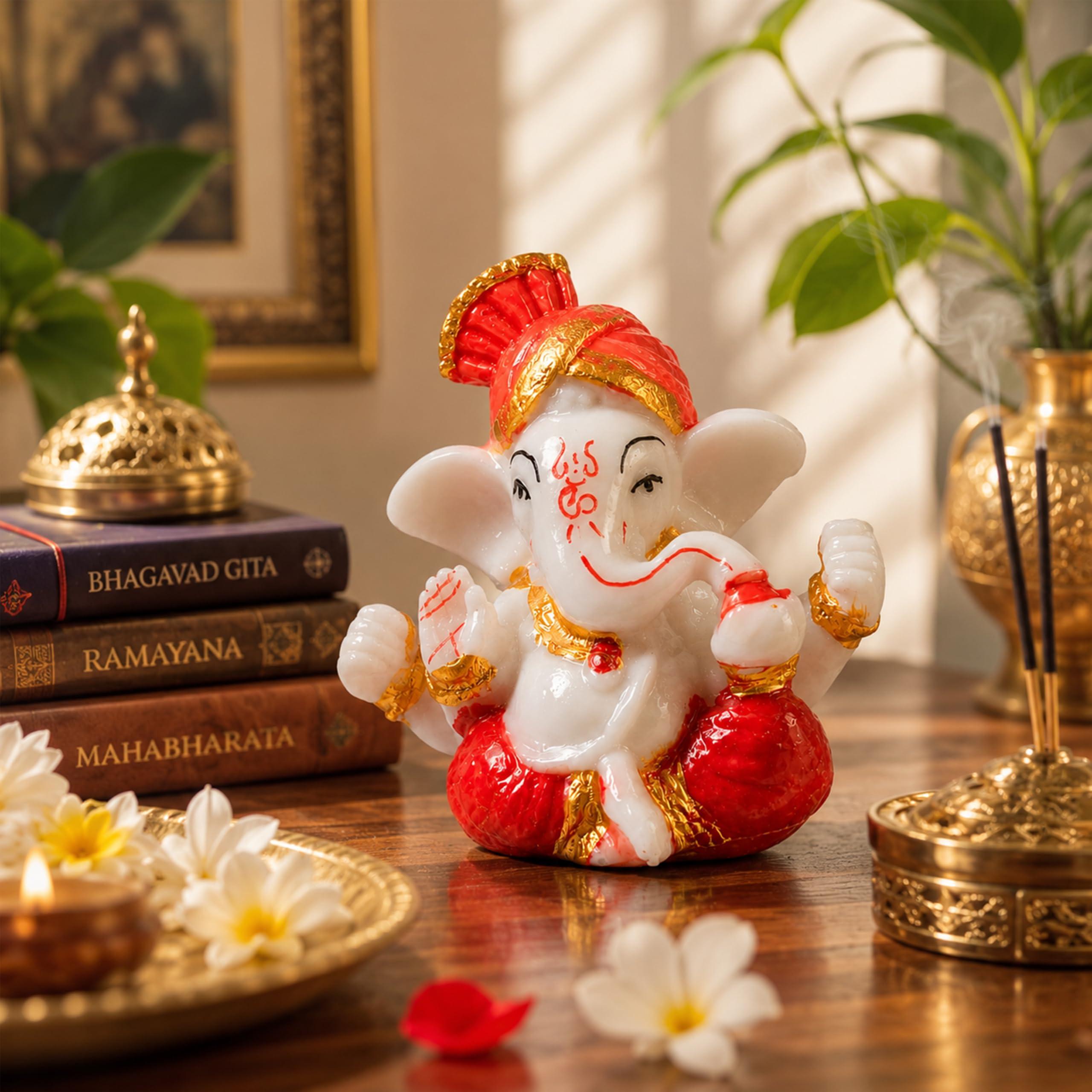 KITCHEN EXPERT, THE KITCHEN'S BEST Lord Ganesha Idol for Car Dashboard | Handcrafted Ganesh Ji Murti | Ganpati Bappa Statue for Car, Home, Office Desk & Pooja Room | Decorative Showpiece for Gifting